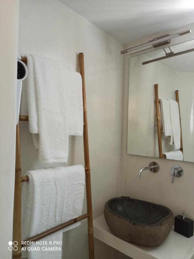 Kleri'S Apartments 2 Тинос Екстериор снимка